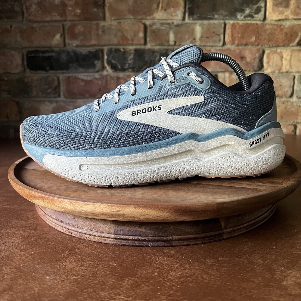 Brooks Ghost Max Blue and White Athletic Shoes